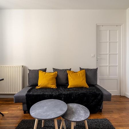 Ferienwohnung Charmant 2 Pieces Pour 4 Personnes A Courbevoie Exterior foto